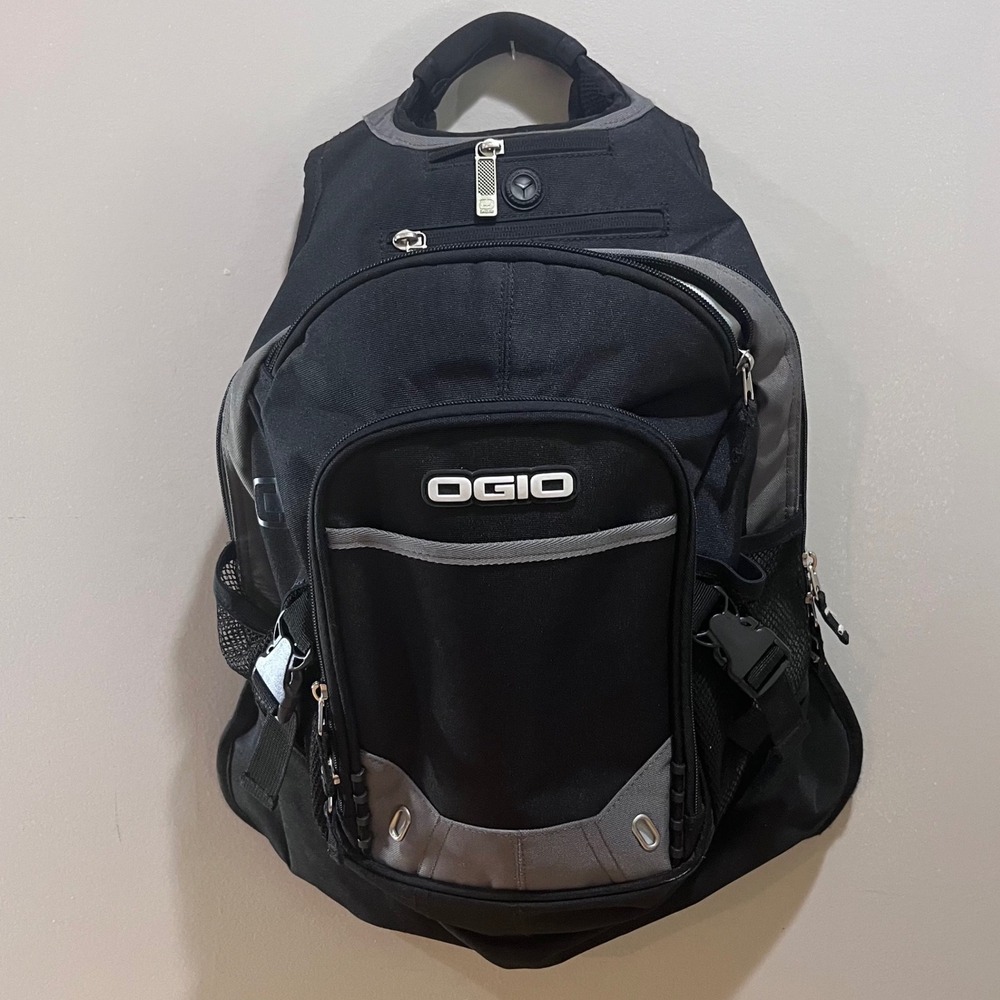 OGIO Street Tech Specs Backpack Black Grey Y2K Techwear Laptop Bag Commuter Vtg